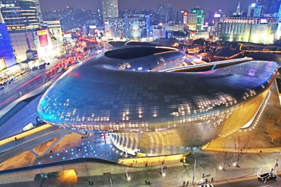 Dongdaemun Design Plaza at night in Seoul