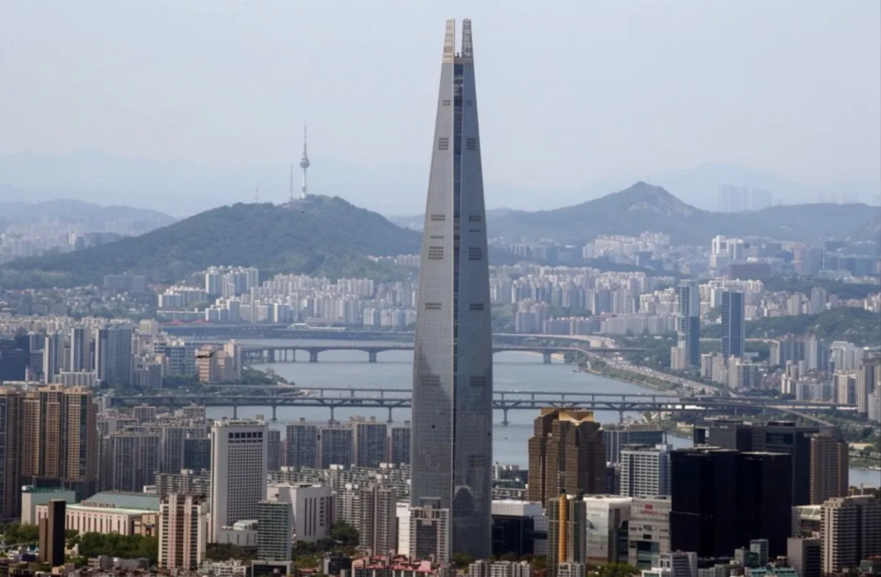 Seoul city view with N Seoul Tower and Han River